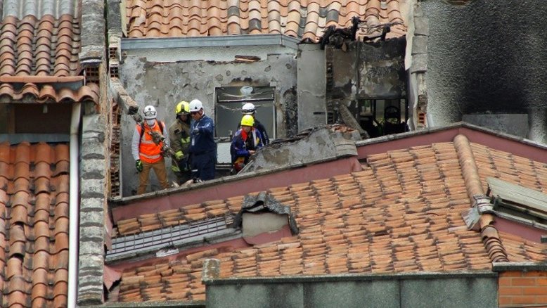 Queda de pequeno avião em área residencial deixa oito mortos na Colômbia