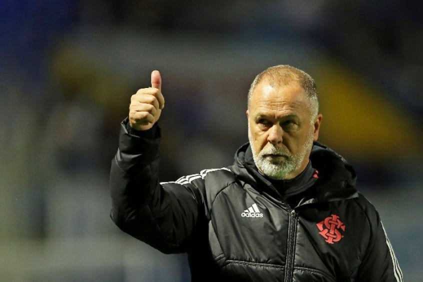 Mano Menezes será o substituto de