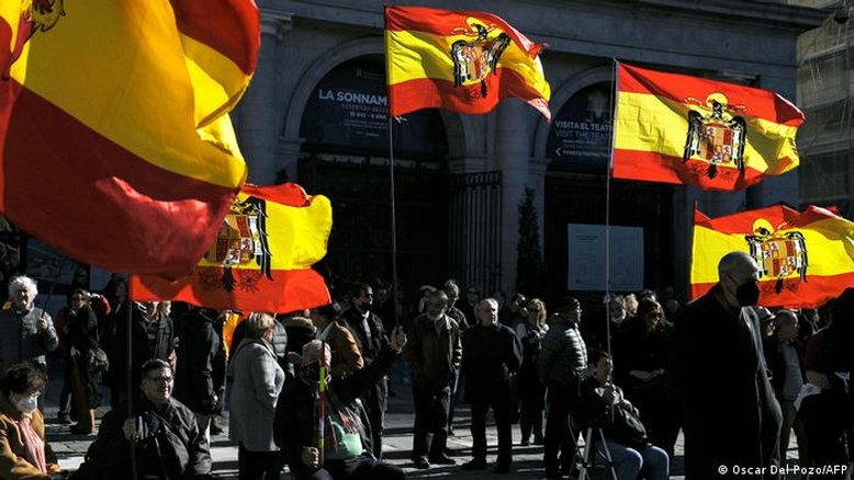 Espanha deve abrir investigação sobre manifestações franquistas