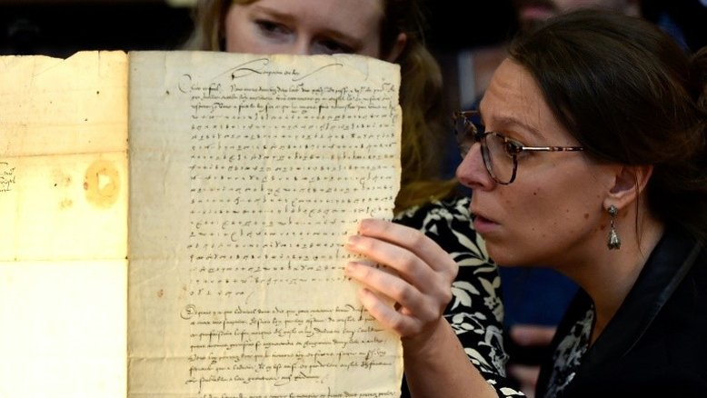 Pesquisadores decifram carta de Carlos V após cinco séculos