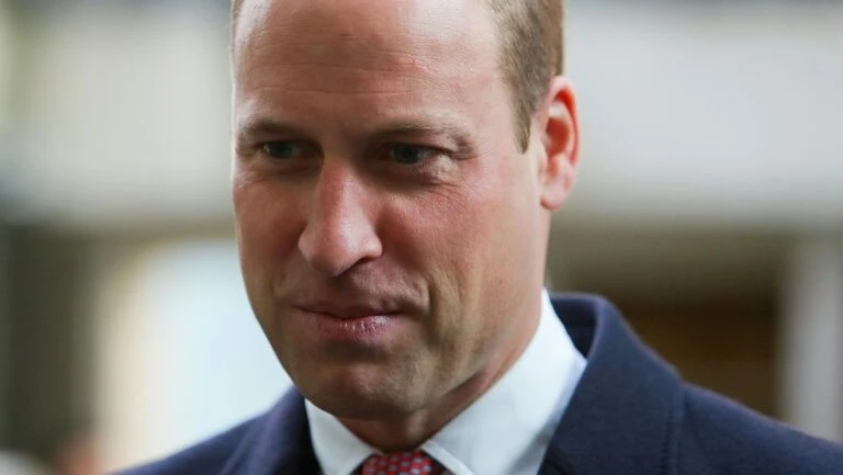 Príncipe William torce para seleção inglesa e decepciona País de Gales
