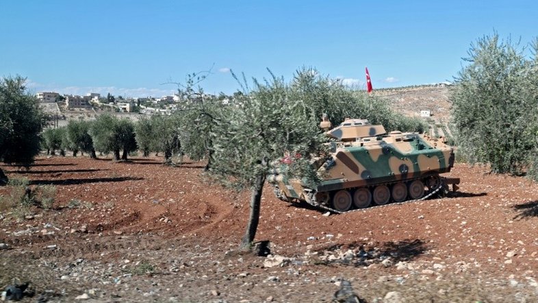 Turquia anuncia ataques aéreos na Síria e Iraque após atentado em Istambul