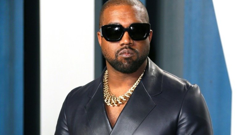 Adidas investiga acusações de comportamento inapropriado do rapper Kanye West