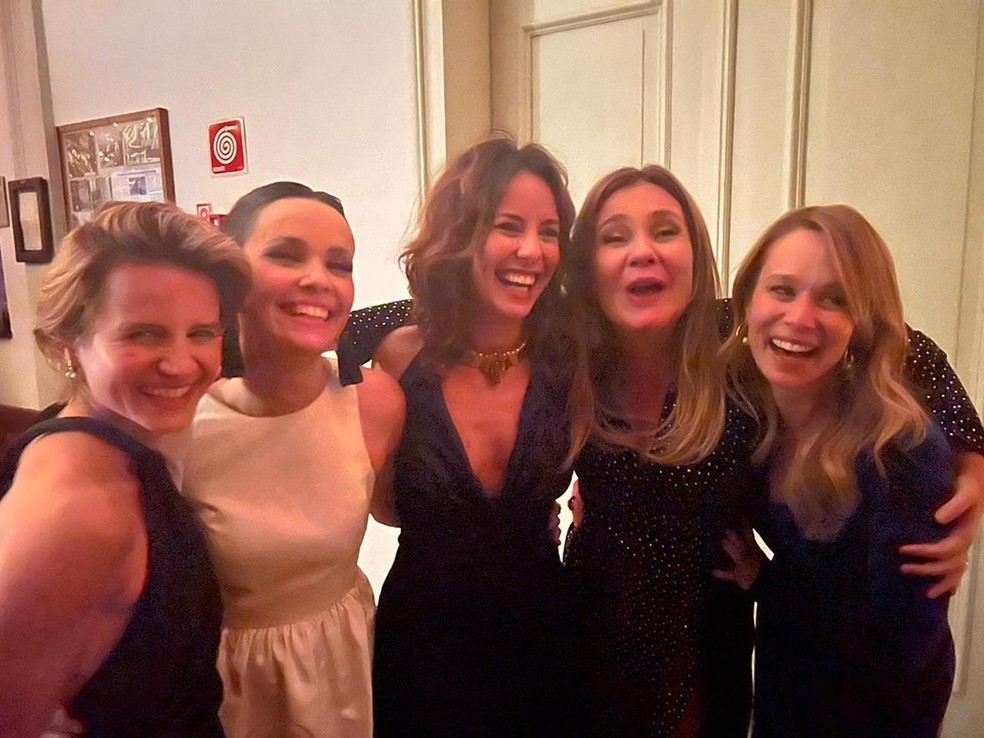 Fotos: Débora Falabella se casa com diretor Fernando Fraiha