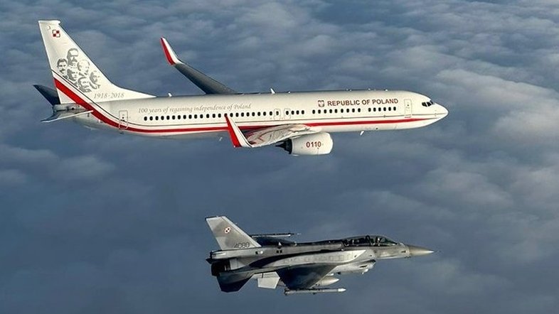 Por precaução, avião com delegação da Polônia é escoltado por caças; veja o vídeo