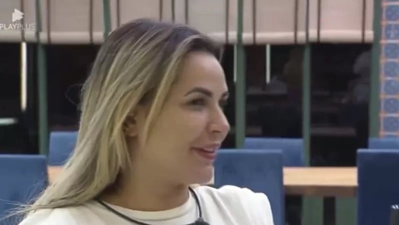A Fazenda: Deolane Bezerra relembra prisão de ex-marido por furto