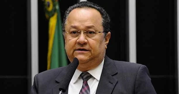"Rachadinha" do Silas: ação deve prescrever com vistas de Toffoli e Mendonça