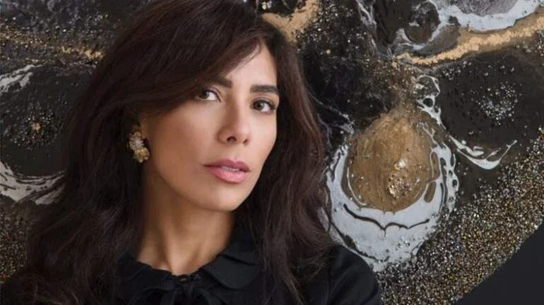 Com ouro e Swarovski, obras de artista brasileira fazem sucesso no Catar