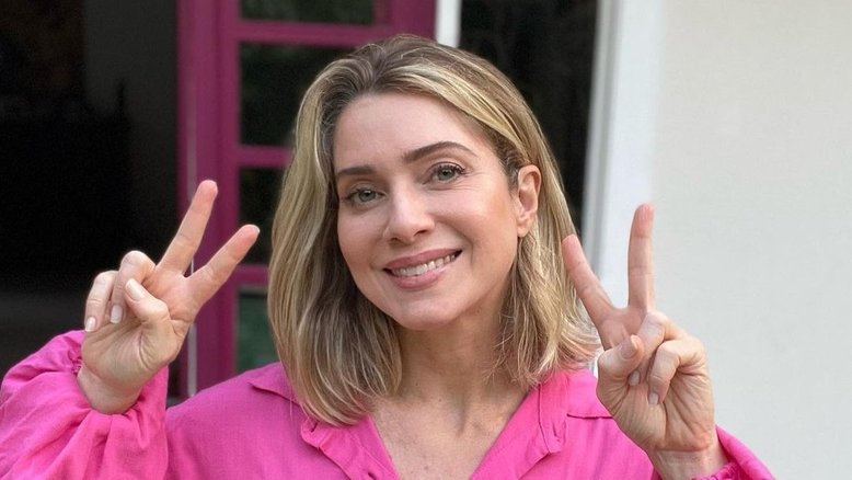 Letícia Spiller aparece de 'cara limpa' e arranca suspiros: 'Nasceu pra ser musa'