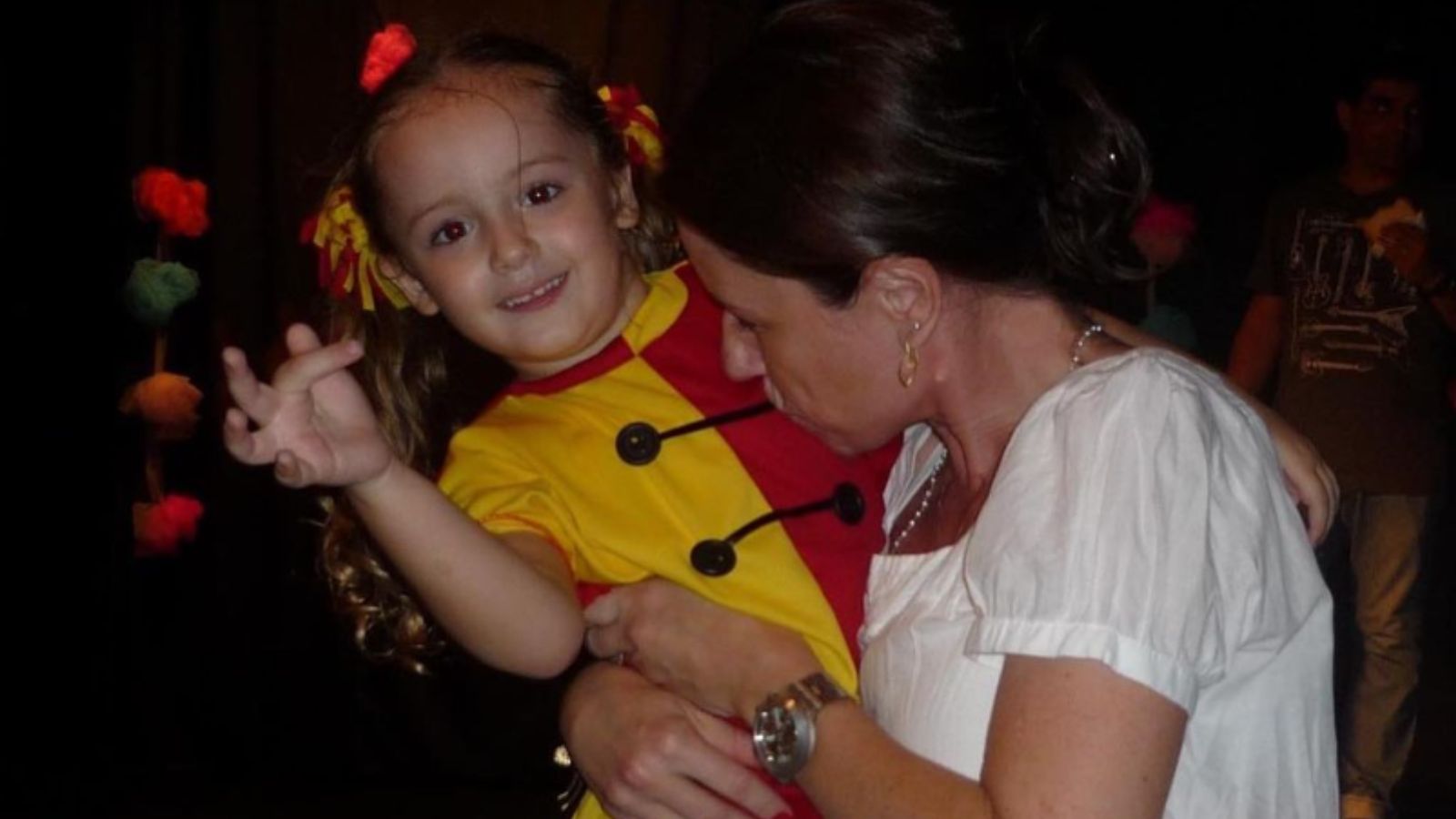 Filha de Susana Naspolini faz homenagem à mãe: ‘Queria tanto que você estivesse aqui’