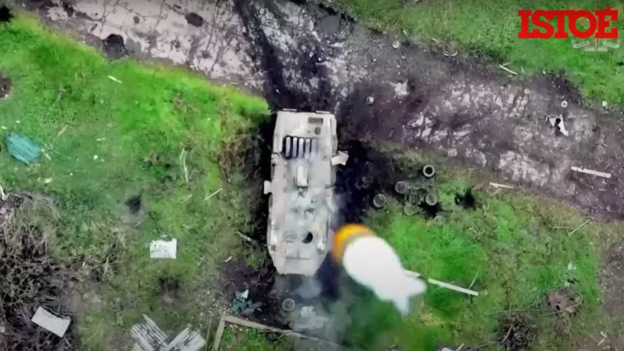 Ucrânia destrói blindados da Rússia usando drones