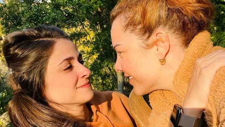 Foto: Fernanda Souza posa sem maquiagem do jeito que 'namorada ama'