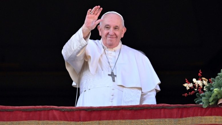 Papa faz apelo para 'silenciar armas' na Ucrânia e no mundo