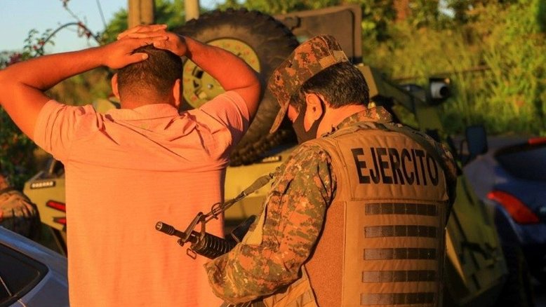 Militares cercam cidade salvadorenha para capturar gangues