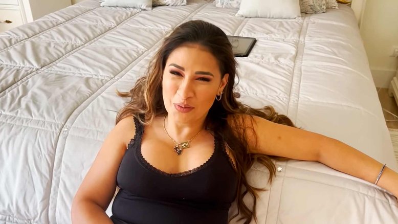 VÍDEO: Simone Mendes ganha rolex cravejado de diamantes do marido e valor choca fãs