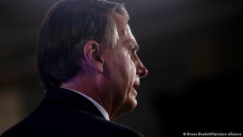 Datafolha: Bolsonaro termina governo com aprovação de 39%
