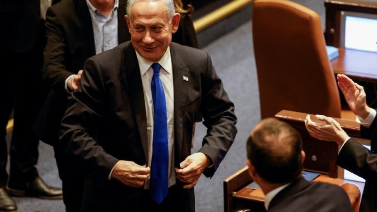 Netanyahu volta ao poder à frente do governo mais à direita de Israel