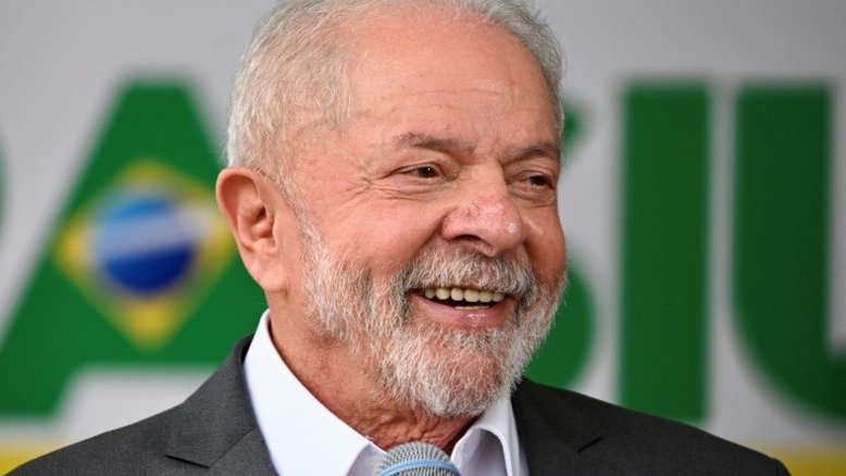 Lula passa por laringoscopia, e resultado é 'normal'