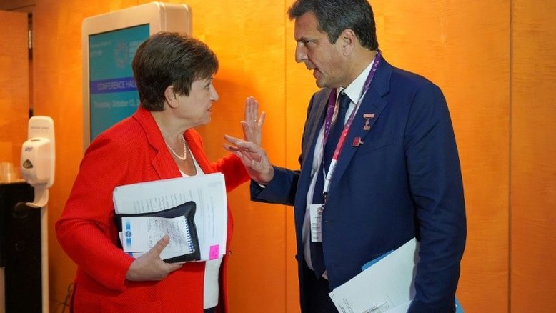 FMI anuncia desembolso de US$ 6 bilhões para Argentina