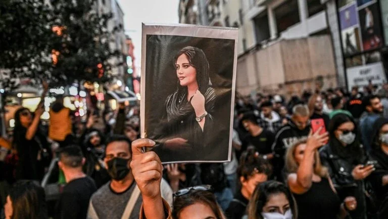 Protestos no Irã representam 
