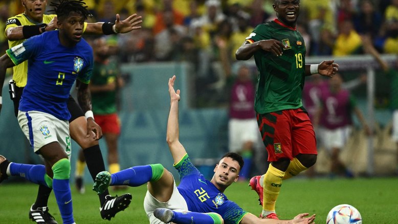 Pouco inspirado, Brasil perde para Camarões com gol nos acréscimos