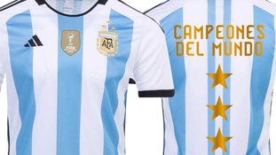 Camisa da Argentina com três estrelas