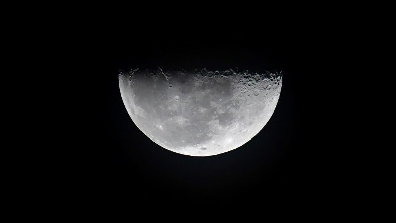 SpaceX lança à Lua primeiro módulo de pouso privado japonês