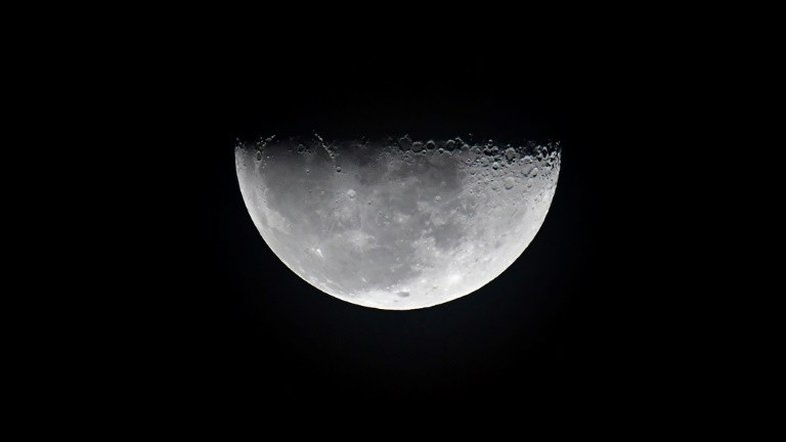SpaceX lança à Lua primeiro módulo de pouso privado japonês