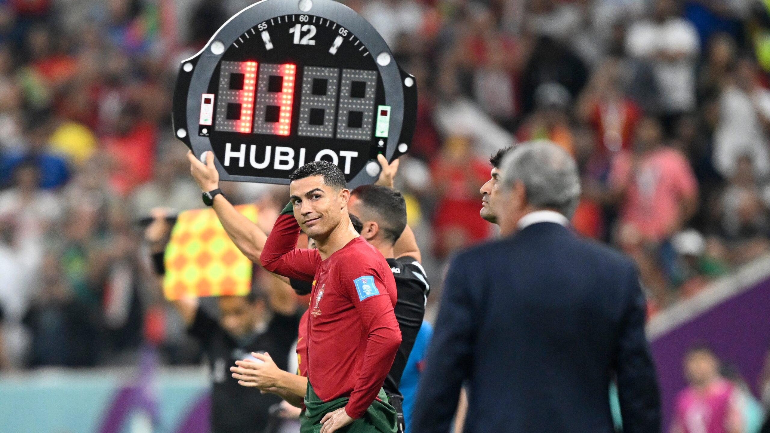 Irmã de Cristiano Ronaldo sai em defesa do irmão e pede: 'Vem para tua casa'