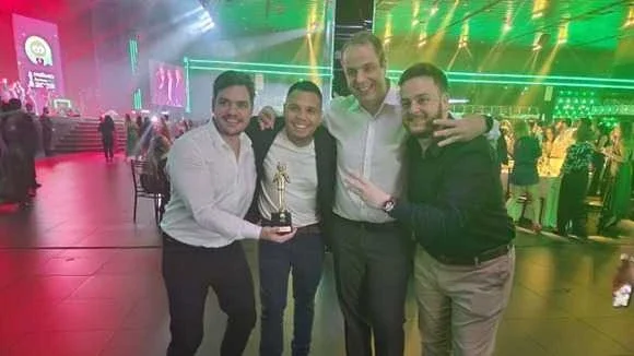 Equipe Serasa no Prêmio Reclame Aqui 2022