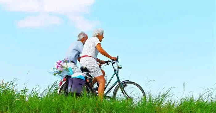 Expectativa de vida nos EUA caíram para o nível mais baixo em quase 30 anos
