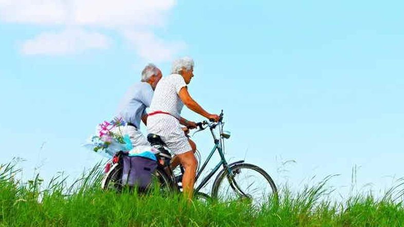 Expectativa de vida nos EUA caíram para o nível mais baixo em quase 30 anos
