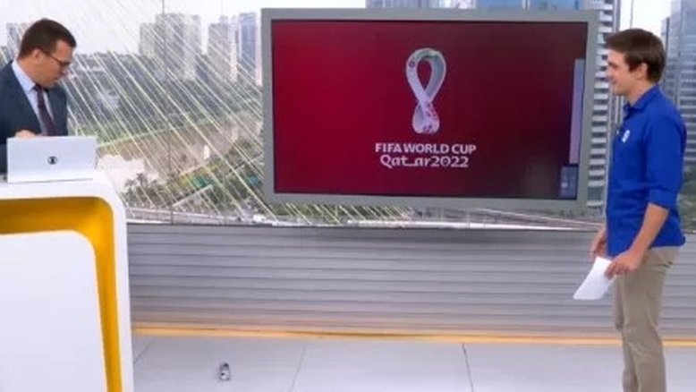 Bocardi deixa lata cair ao vivo e brinca: 'Não foi cerveja do Bonner'