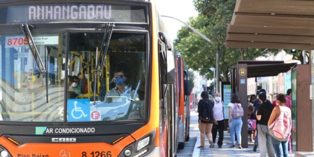 Motoristas de ônibus de São Paulo anunciam greve para quarta-feira