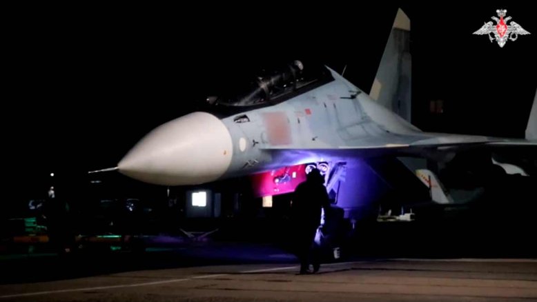 VÍDEO: Operação noturna com os caças SU-35 e SU-30. Foto: Divulgação