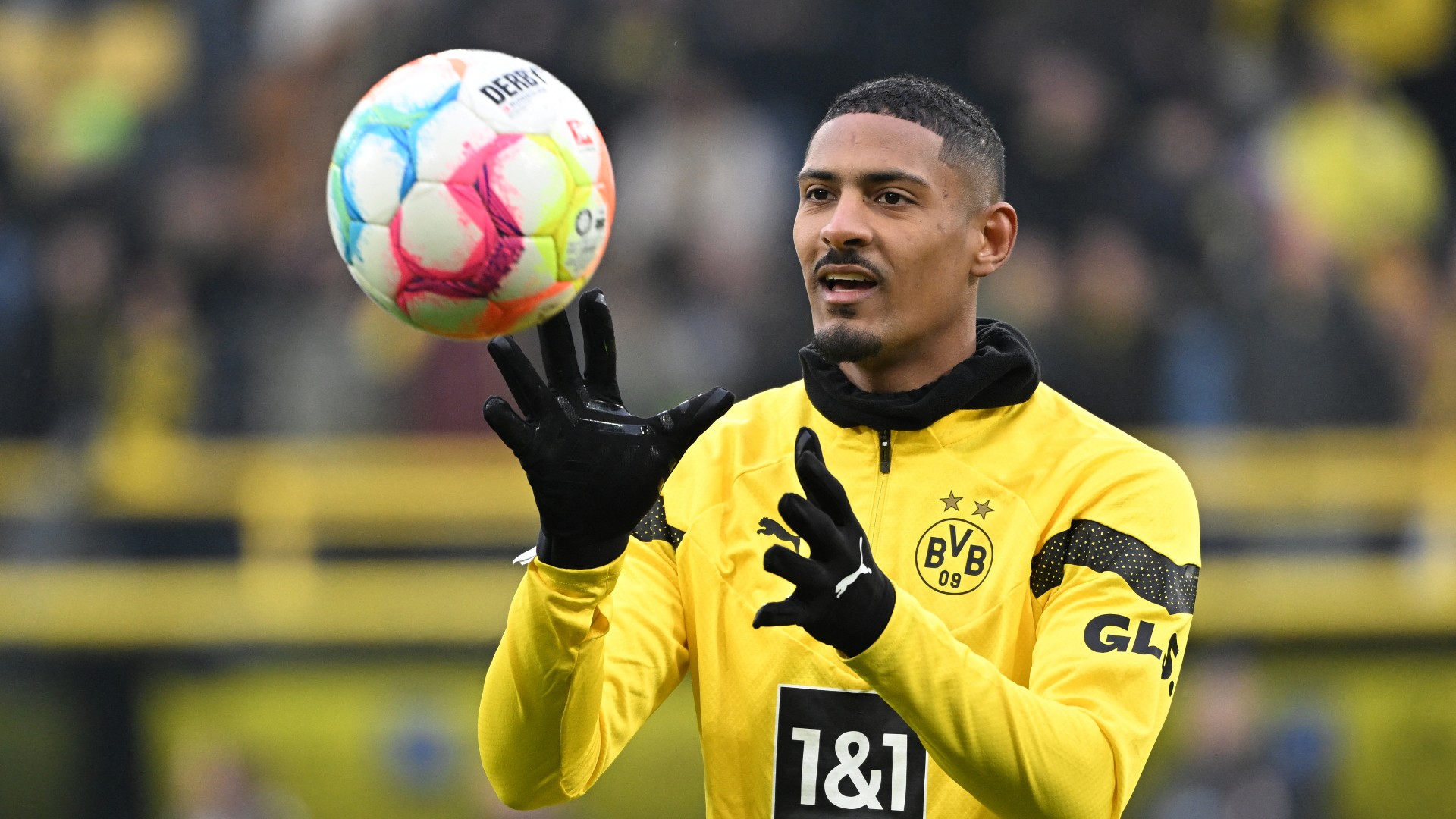 Atacante do Borussia Dortmund está de volta ao futebol após tratamento contra o câncer