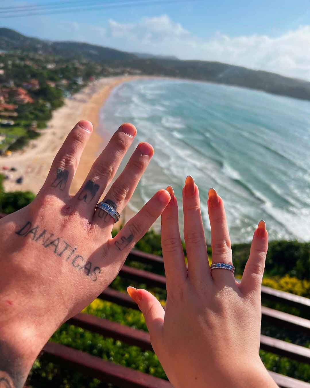 VÍDEO: Mel Maia e MC Daniel oficializam namoro e ostentam aliança de diamantes no valor de R$ 66 mil 6 VÍDEO: Mel Maia e MC Daniel oficializam namoro e ostentam aliança com diamantes de mais de R$ 60 mil. Foto: reprodução Instagram