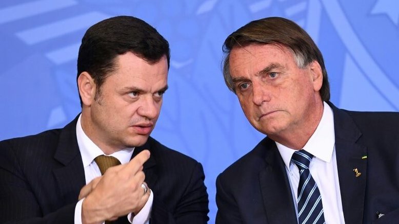 Anderson Torres dispensa advogado, indica que pode fazer delação e apavora bolsonaristas