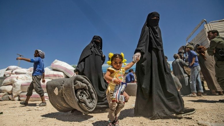 Duas espanholas repatriadas de campos jihadistas na Síria têm prisão decretada