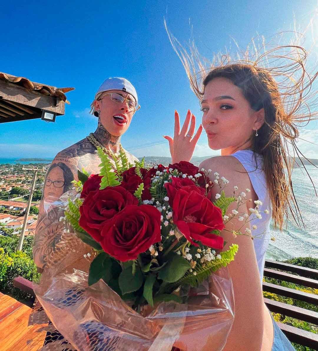 VÍDEO: Mel Maia e MC Daniel oficializam namoro e ostentam aliança de diamantes no valor de R$ 66 mil 4 VÍDEO: Mel Maia e MC Daniel oficializam namoro e ostentam aliança com diamantes de mais de R$ 60 mil. Foto: reprodução Instagram