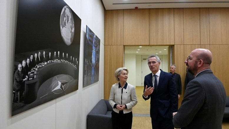 UE e Otan se comprometem a aumentar apoio para defesa da Ucrânia