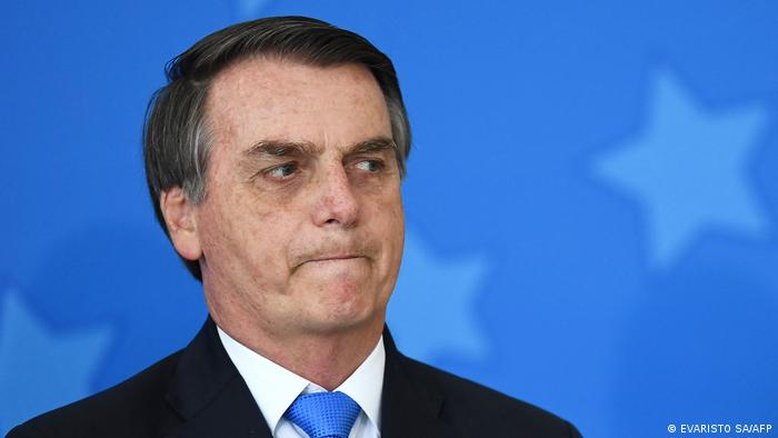 Bolsonaro é internado um dia após terror em Brasília