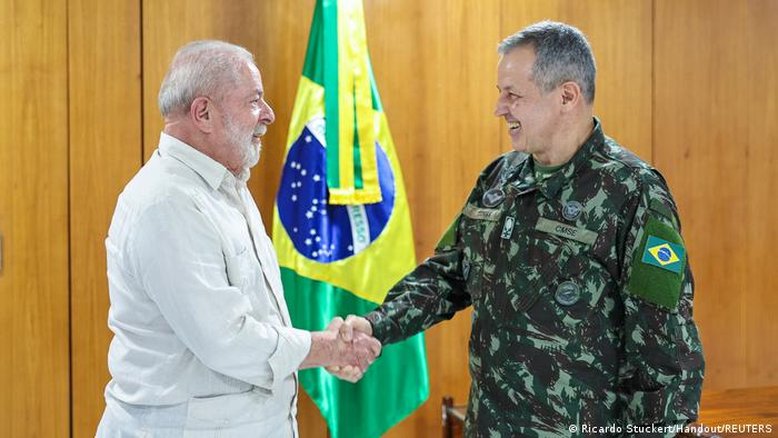 Exército brasileiro tem novo comandante
