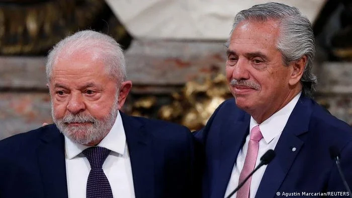 Análise: Brasil e Argentina miram integração regional com moeda comum