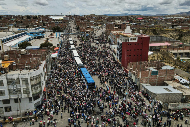 Peru registra uma morte em confrontos na véspera de grande manifestação em Lima