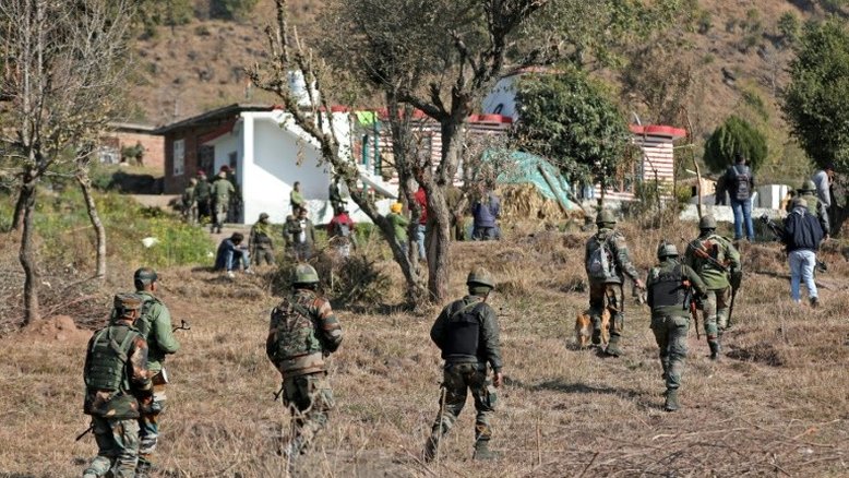 Onda de violência deixa dez mortos na região indiana da Caxemira