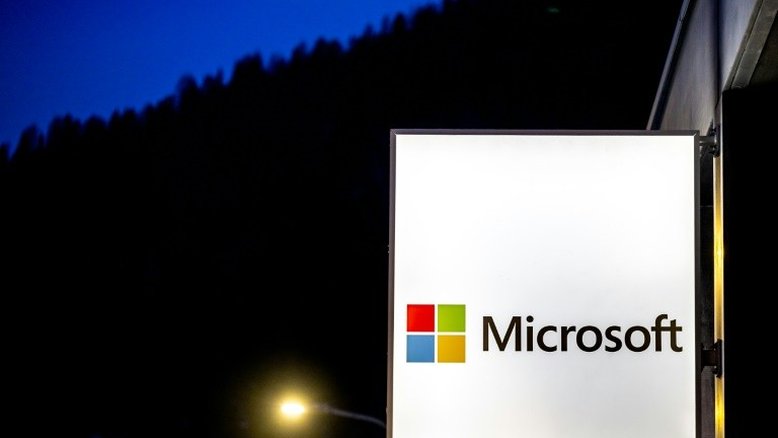 Microsoft investe 'bilhões' no laboratório de inteligência artificial OpenAI