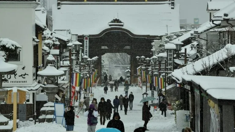 Nevascas e frio excepcional atingem o Japão
