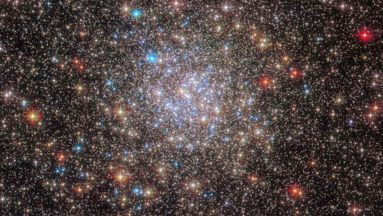 Telescópio da Nasa detecta pela 1ª vez molécula de carbono fora da Terra