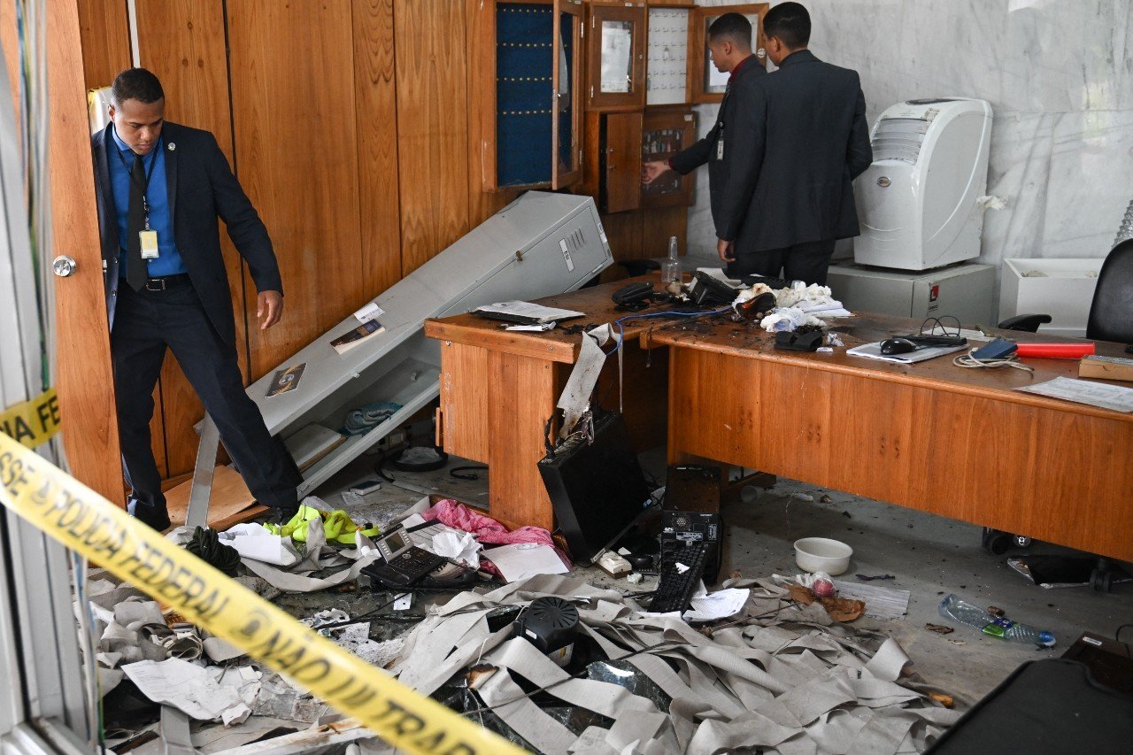 Veja imagens da destruição provocada por bolsonaristas em Brasília 11 Veja imagens da destruição provocada por bolsonaristas em Brasília